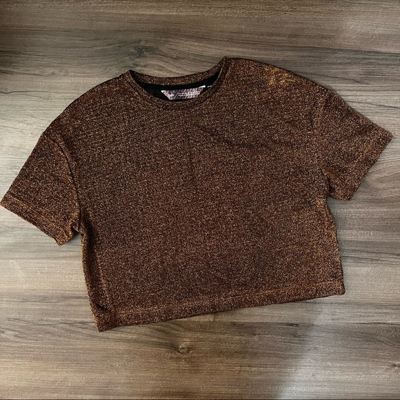 Gold Shiny Sparkly Cropped Tee Shirt - Picture 4 of 9